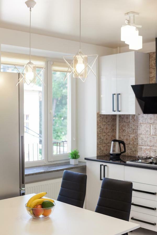 Avangard Shpytalna 20A Apart Lviv Exterior photo